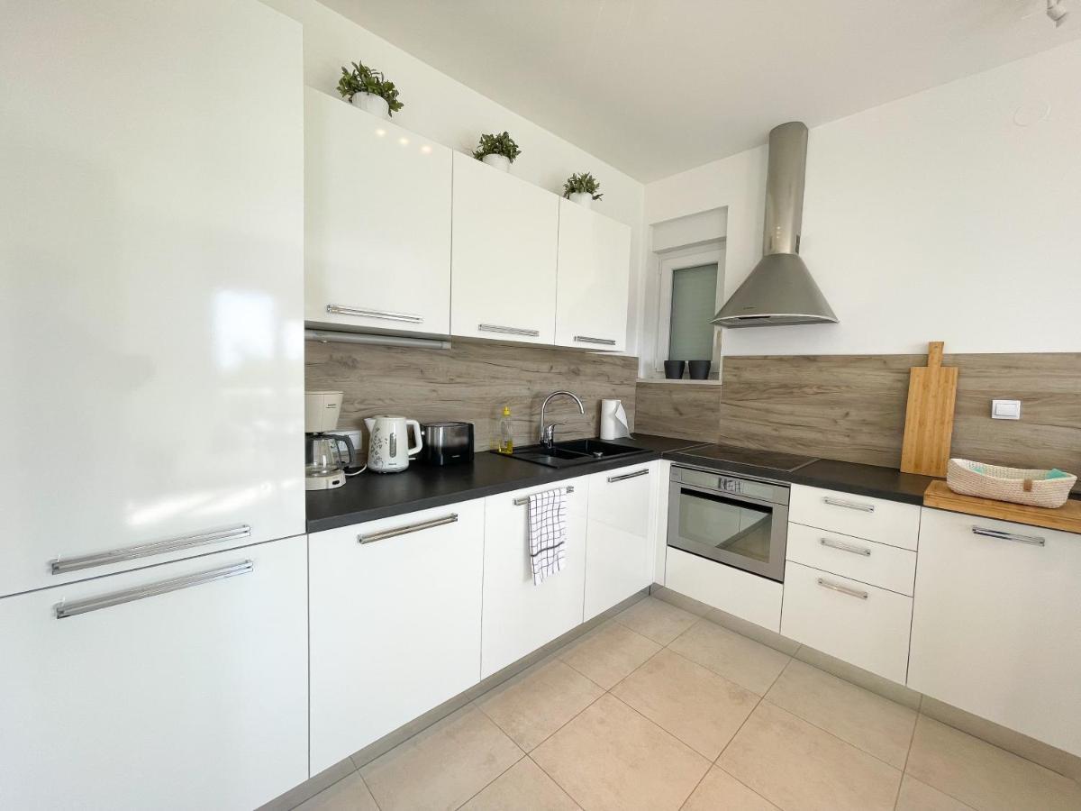 Apartment Bella Crikvenica Bagian luar foto